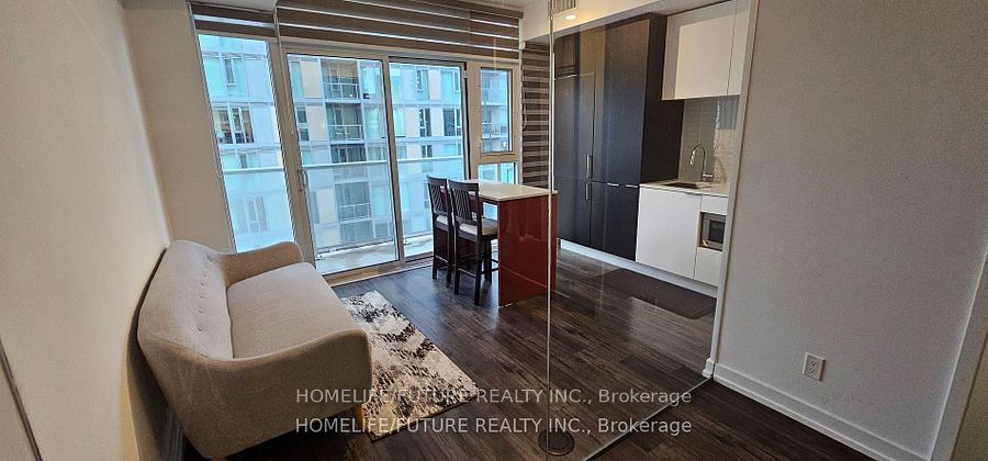 33 Helendale Ave, unit 1602 for rent