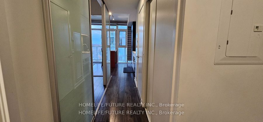 33 Helendale Ave, unit 1602 for rent