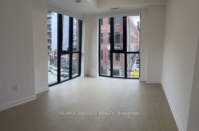 123 Portland St, unit 308 for rent