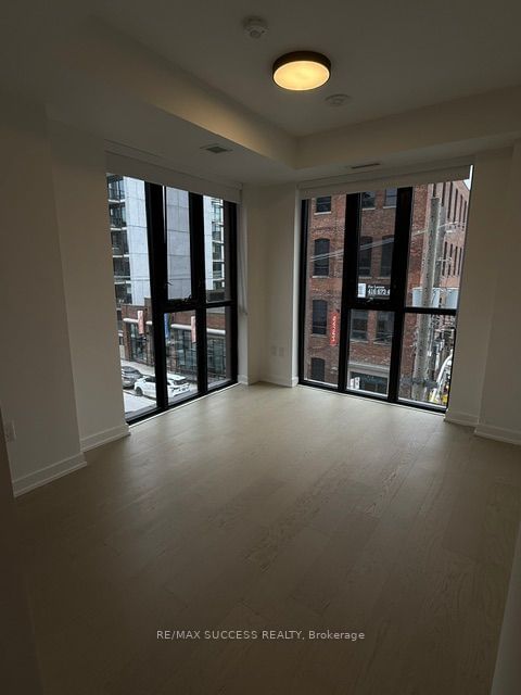 123 Portland St, unit 308 for rent