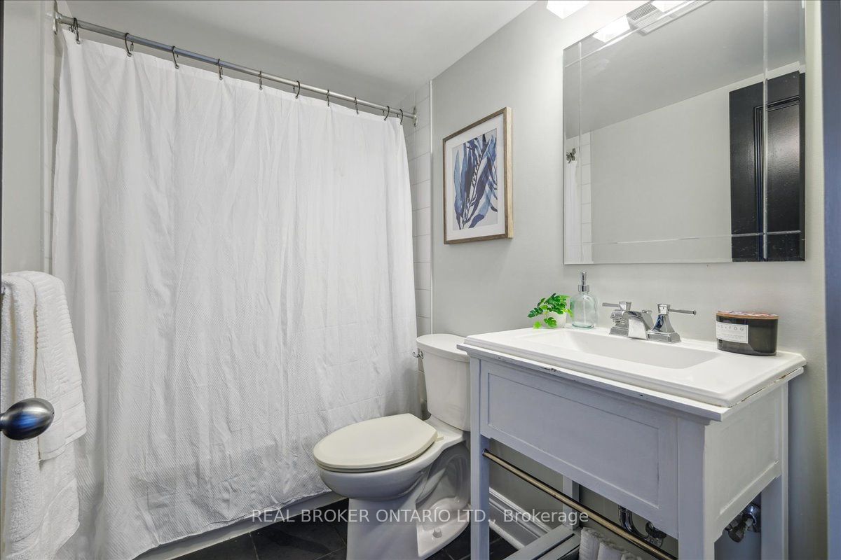 25 Maitland St, unit 409 for rent