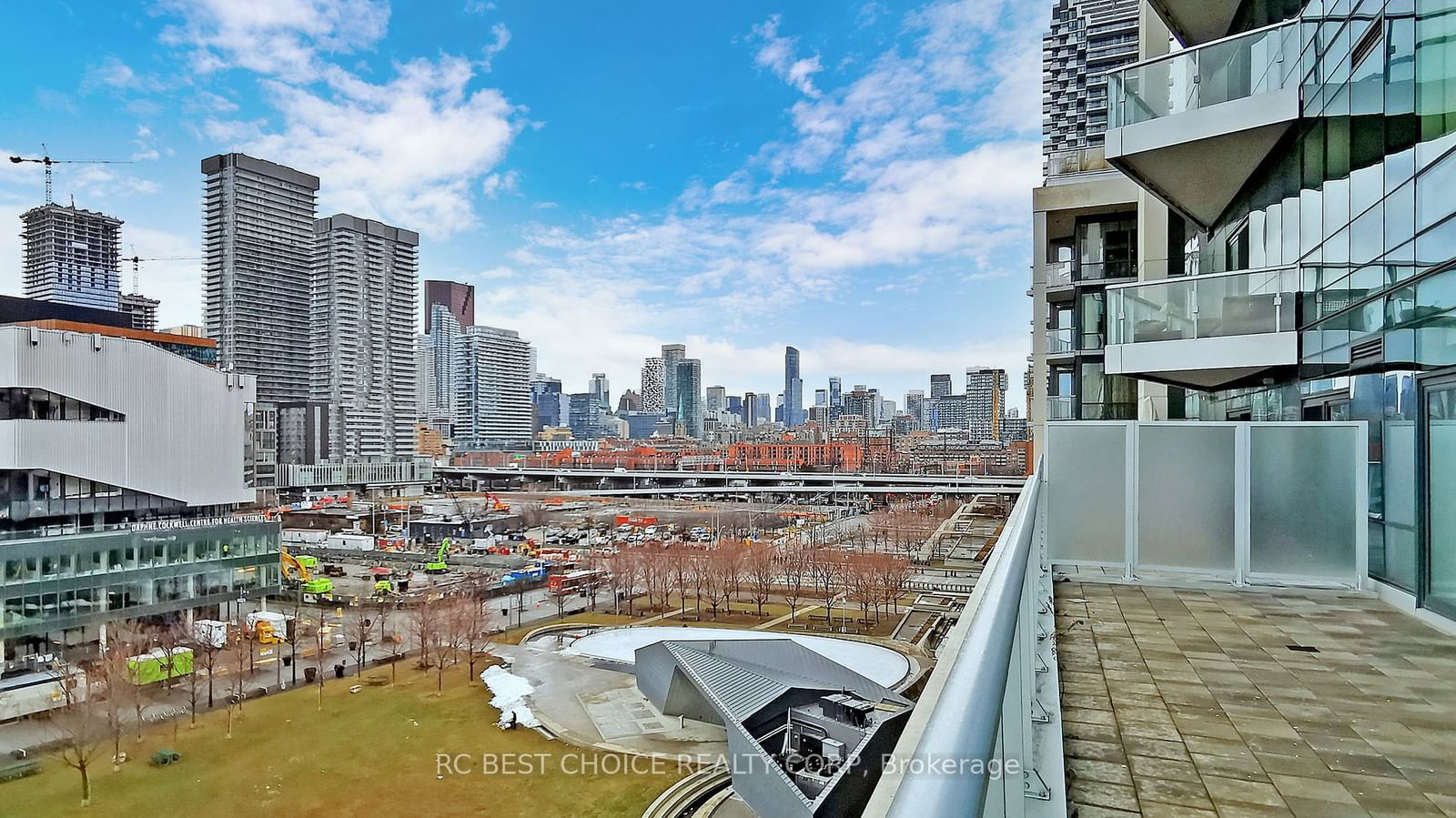 55 Merchants' Wharf St, unit 723 for sale