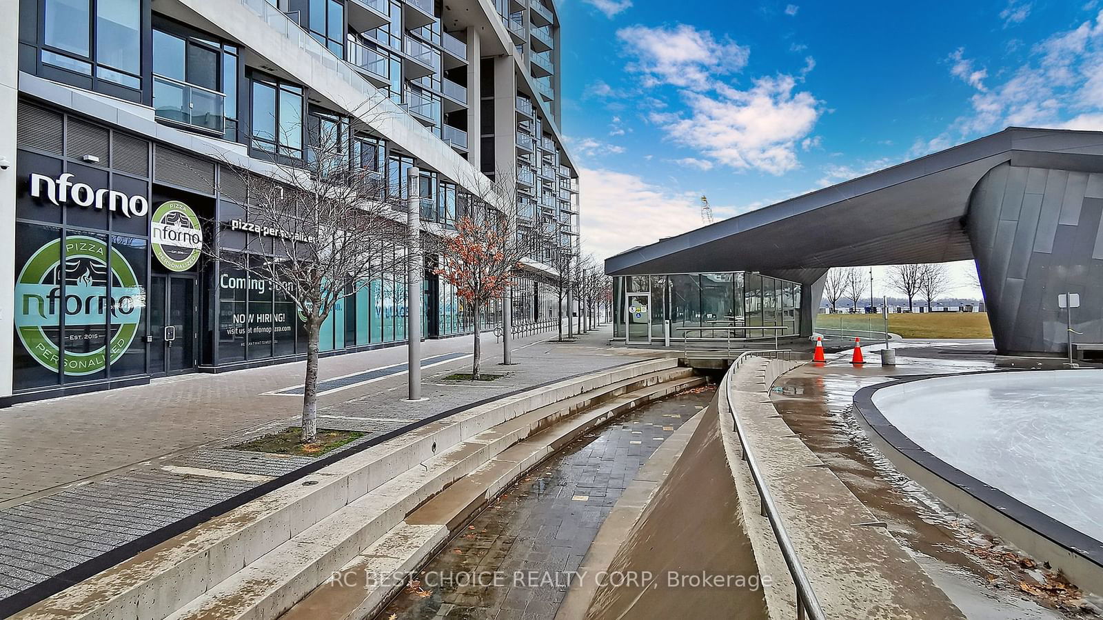 55 Merchants' Wharf St, unit 723 for sale