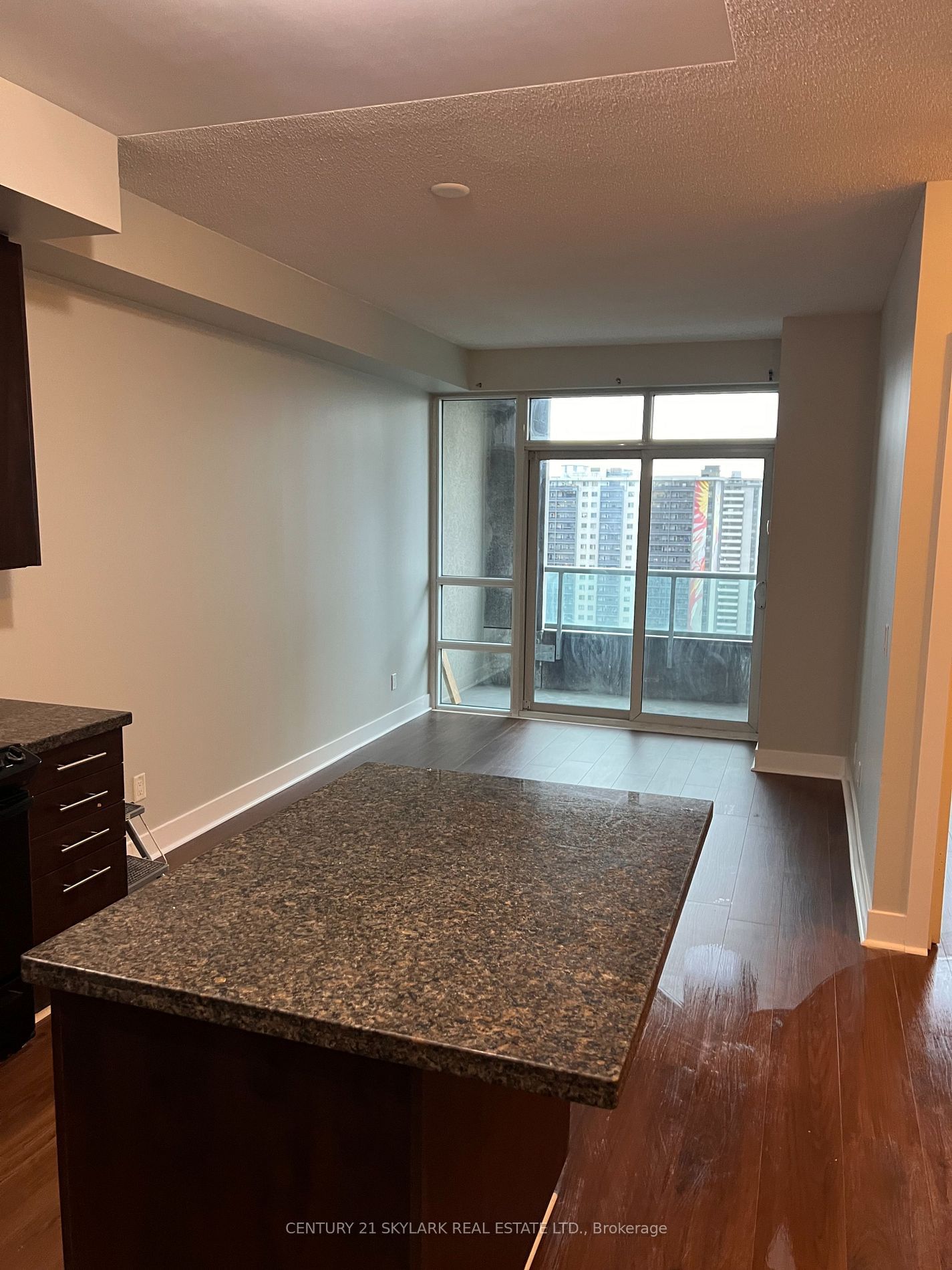 120 Homewood Ave, unit 2505 for rent