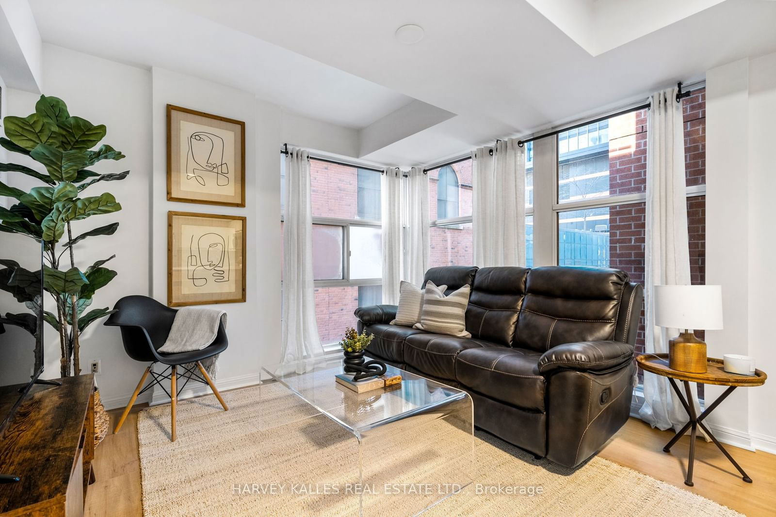 11 St Joseph St, unit 618 for sale