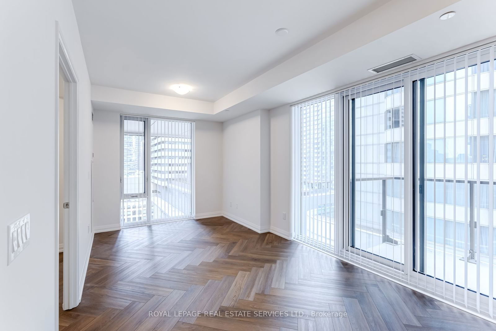 8 Widmer St, unit 1609 for rent