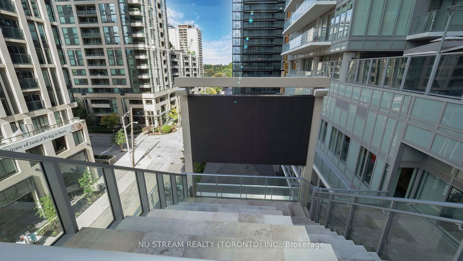 195 Redpath Ave, unit PH06 for rent