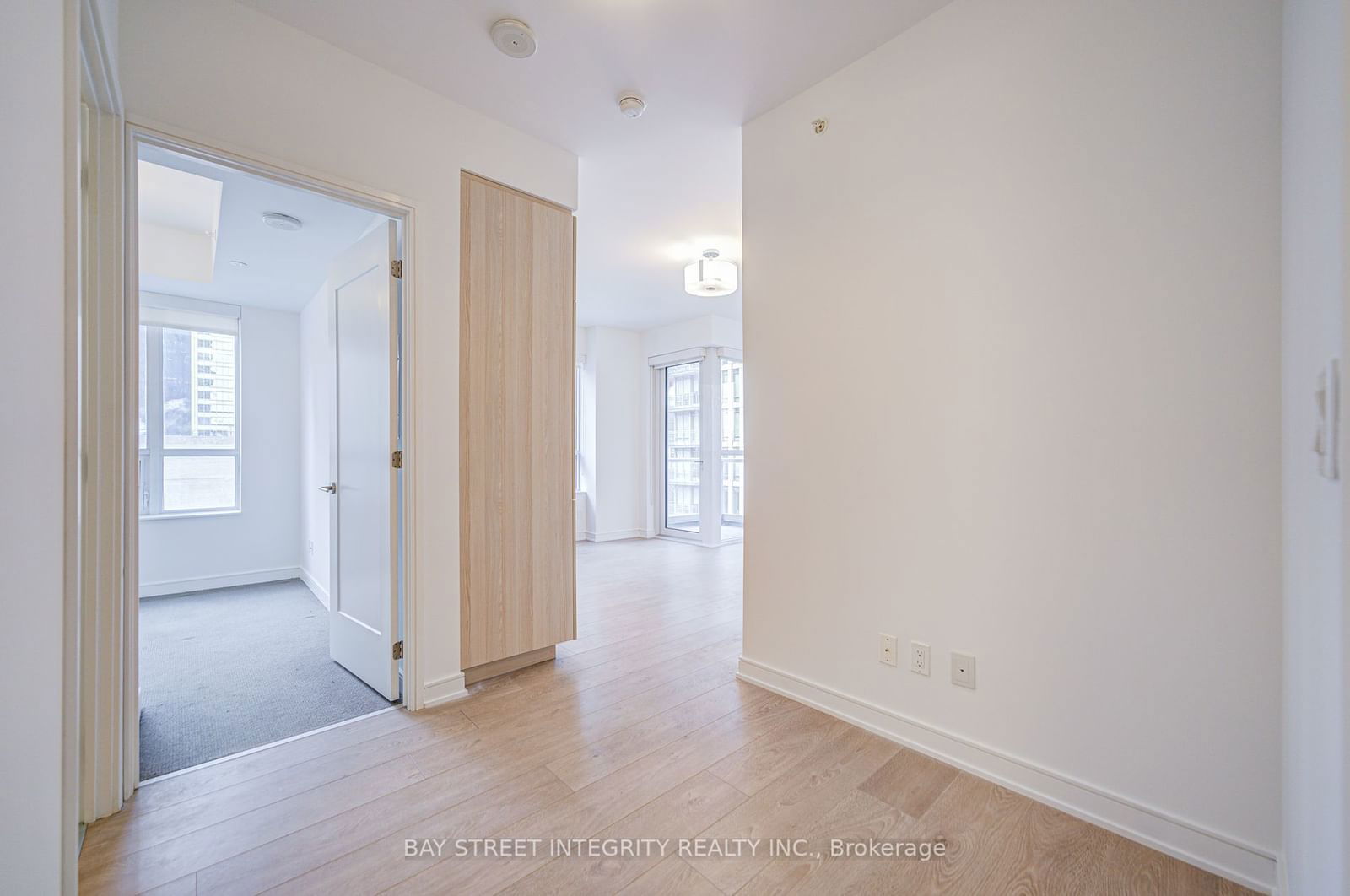 88 Scott St, unit 1803 for rent