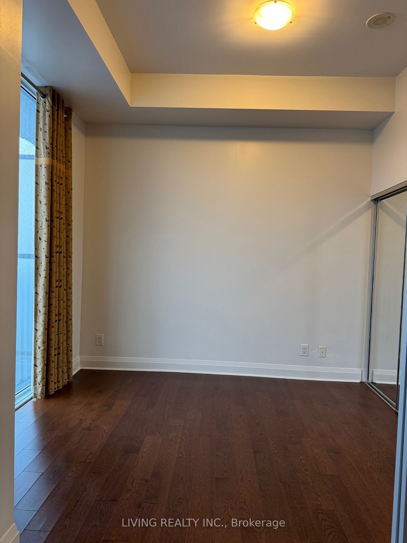 1080 Bay St, unit PH7 for rent