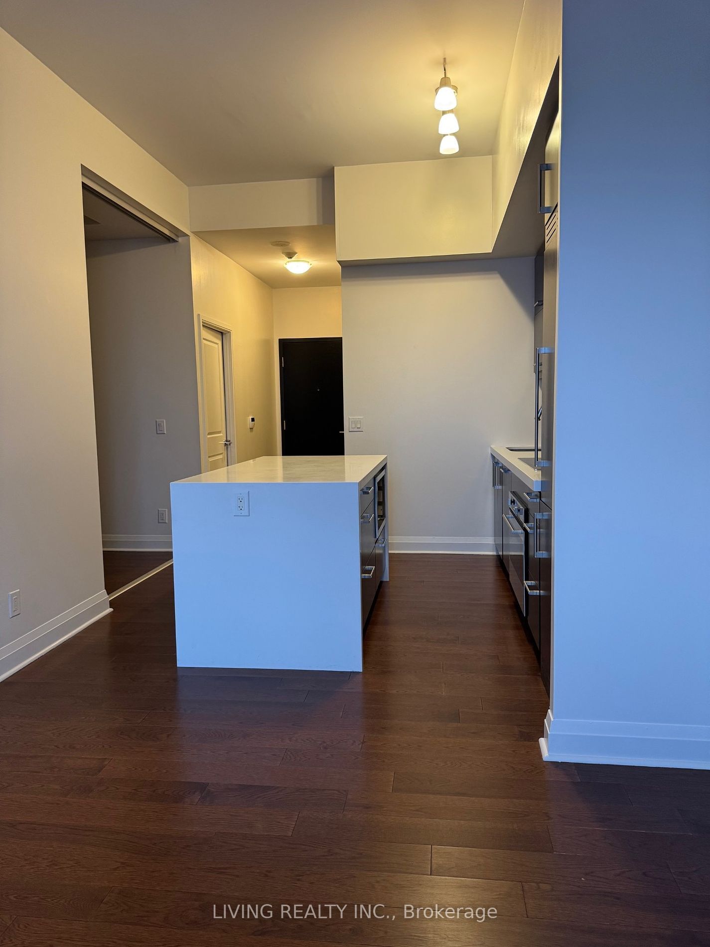 1080 Bay St, unit PH7 for rent