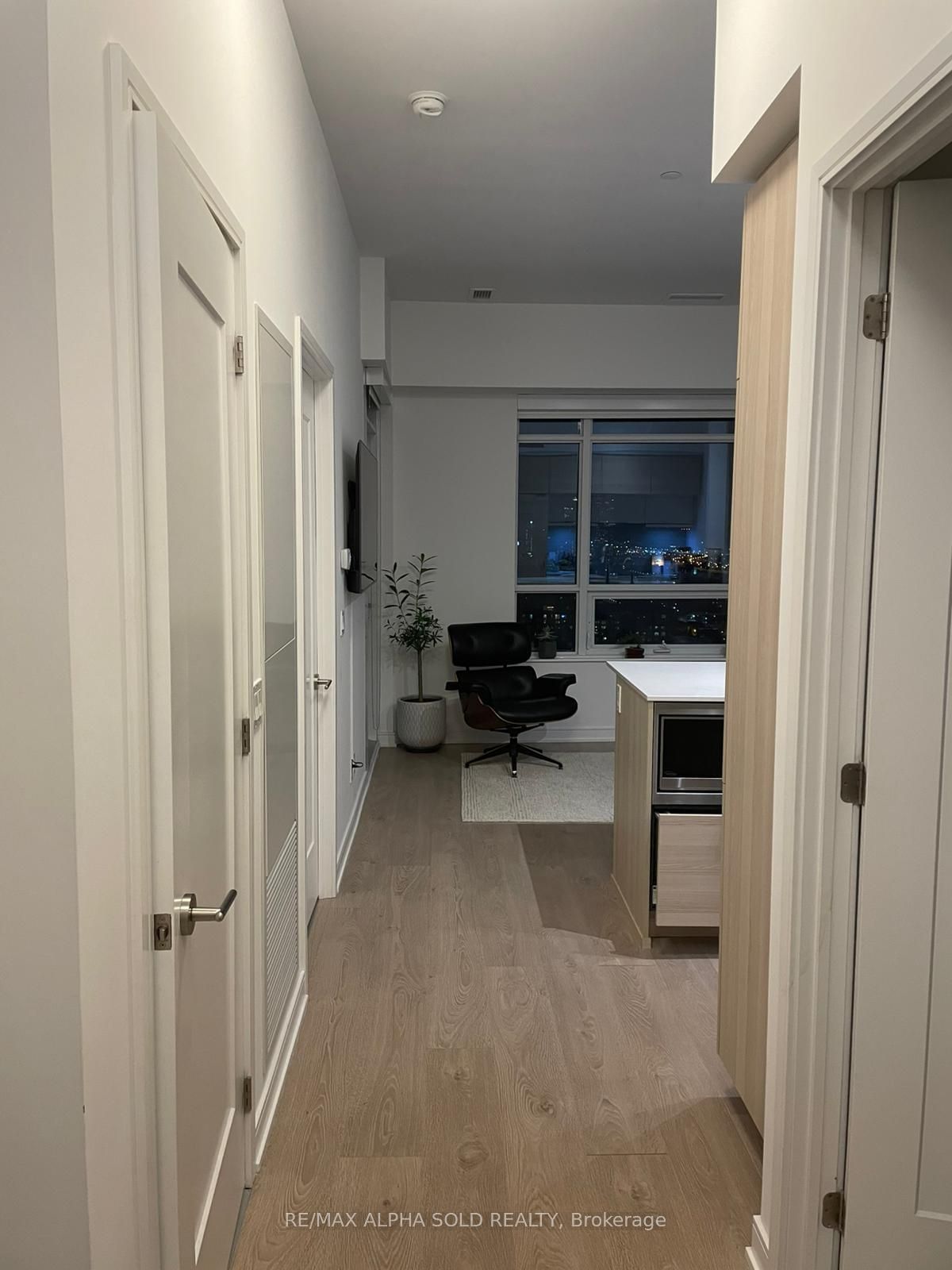 88 Scott St, unit 2105 for rent