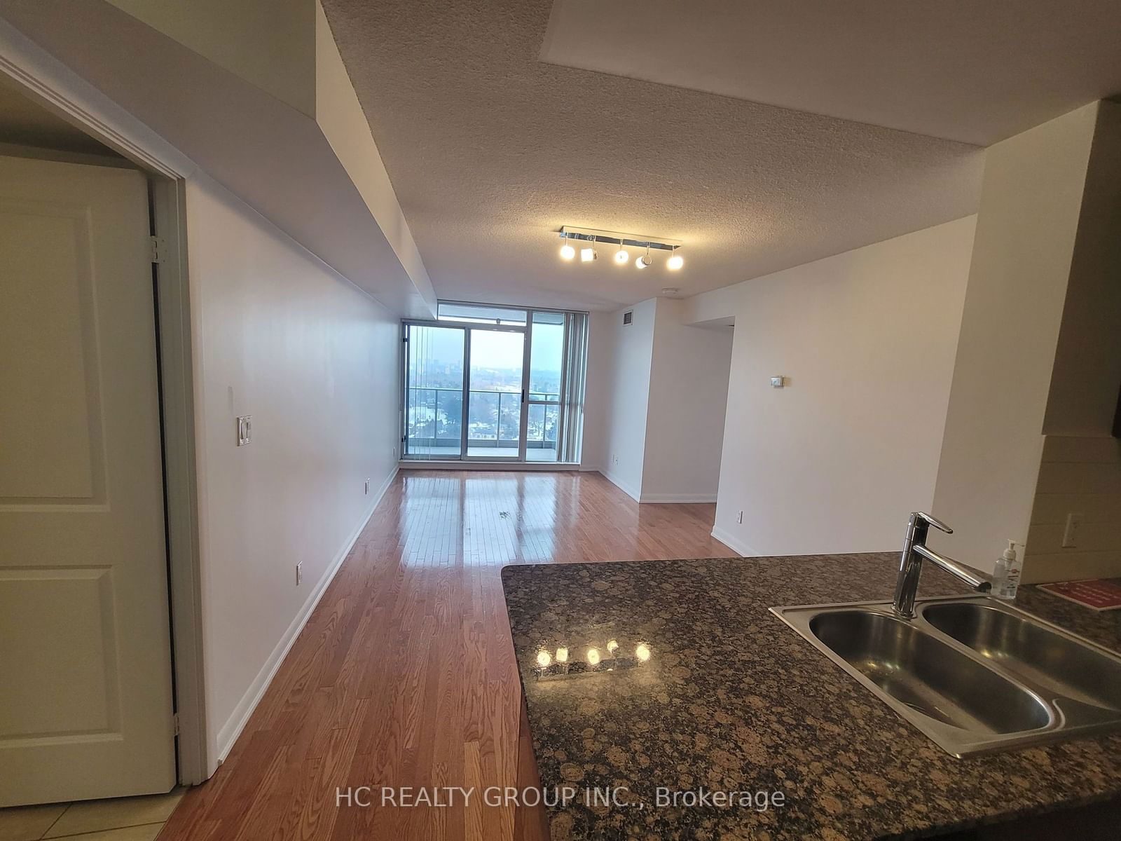 5791 Yonge St, unit 1909 for rent