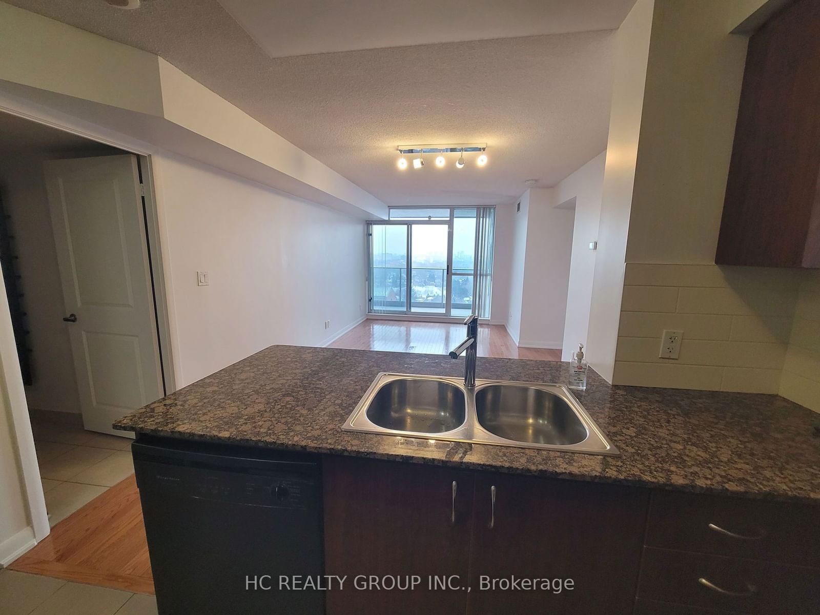 5791 Yonge St, unit 1909 for rent