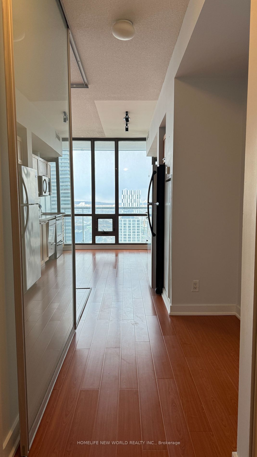 33 Mill St, unit 2303 for sale