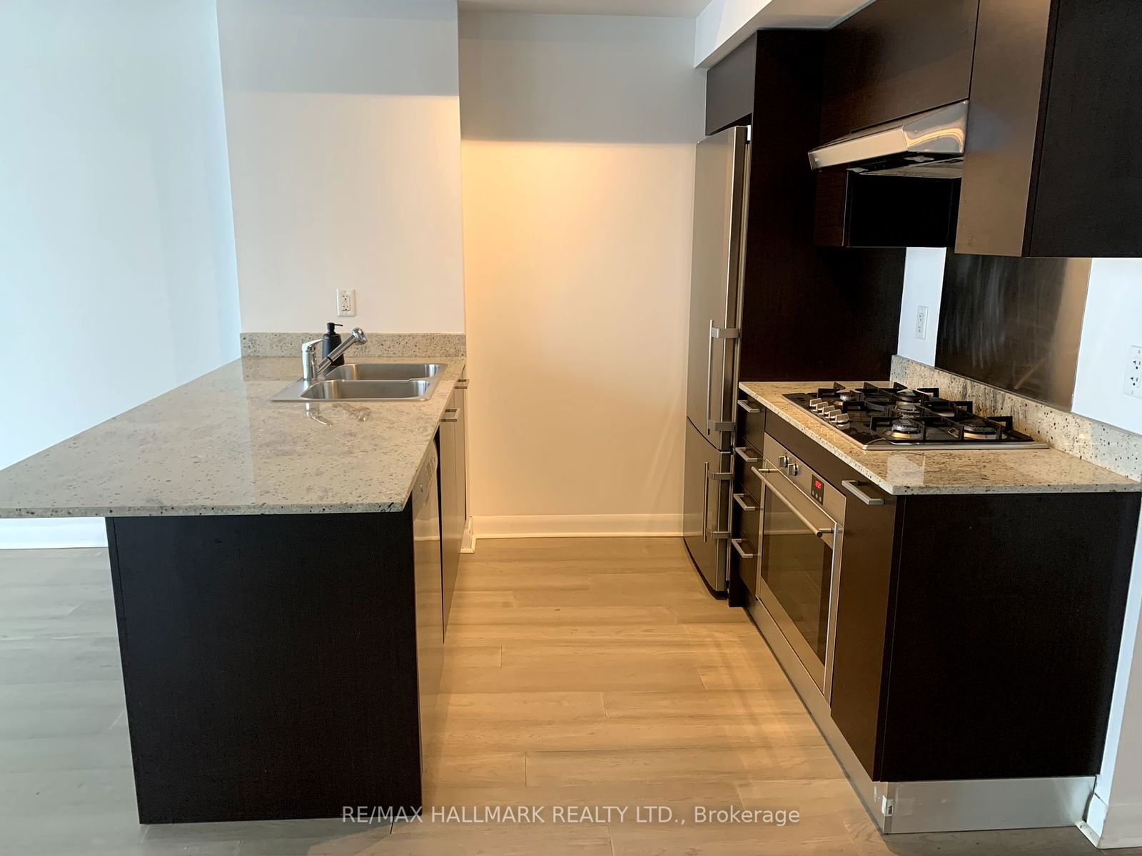 375 King St W, unit 2906 for rent