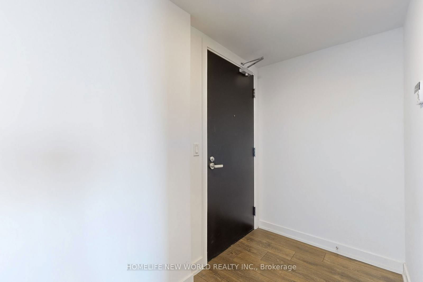 501 Yonge St, unit 4207 for sale