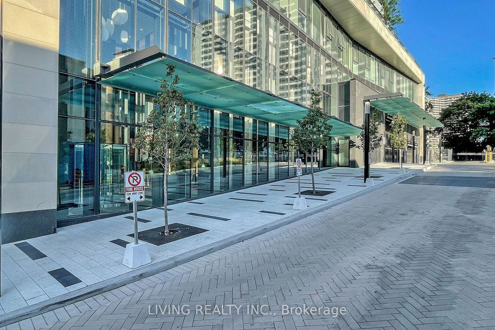 575 Bloor St E, unit 1202 for sale