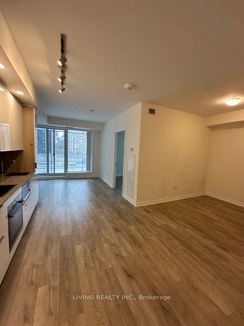 28 Freeland St, unit 805 for rent