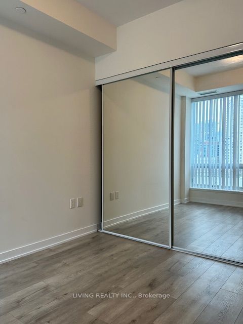 28 Freeland St, unit 805 for rent