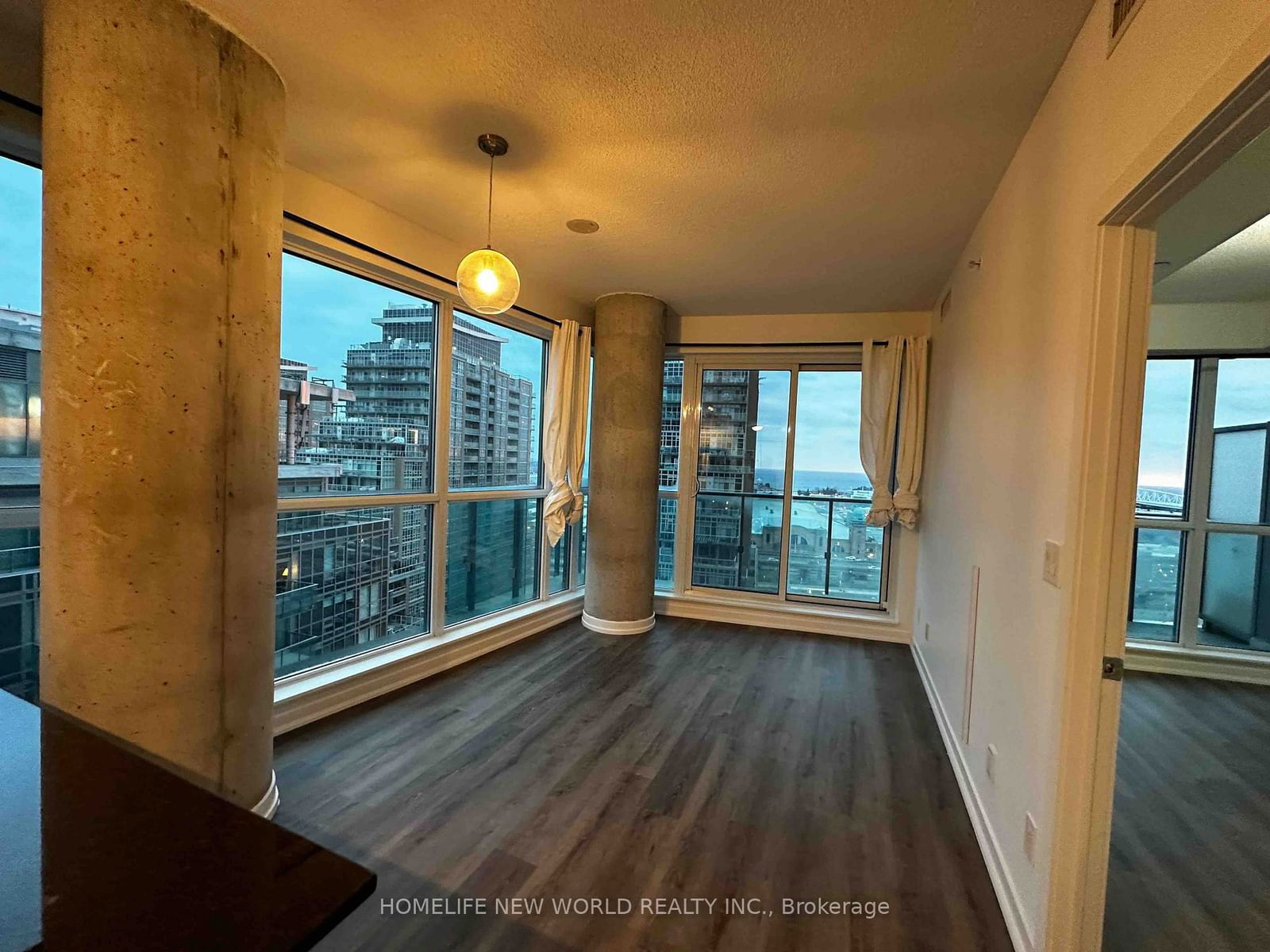 150 East Liberty St, unit 1606 for rent