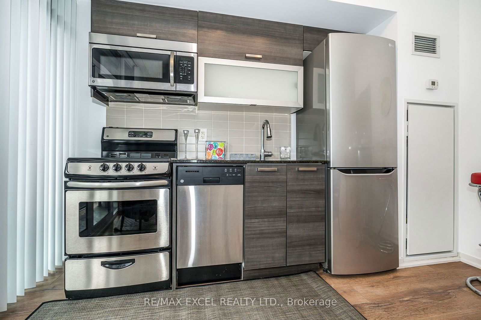 36 Lisgar St, unit #821W for sale