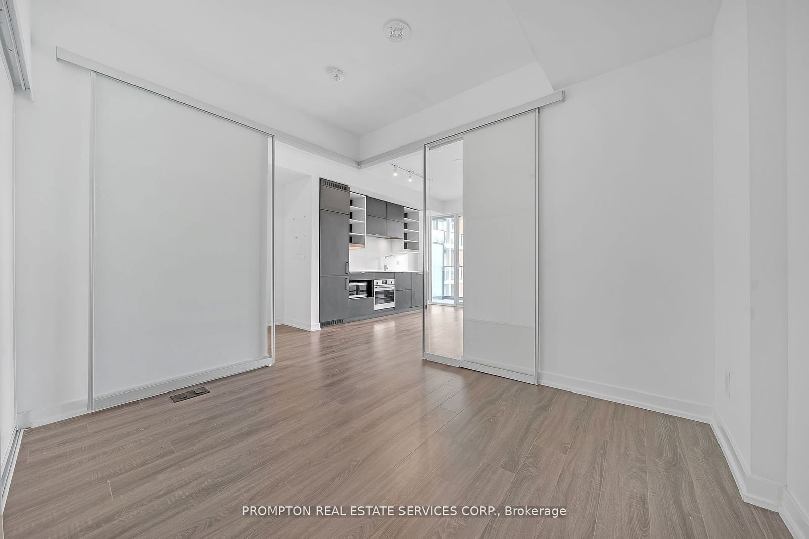 20 Edward St, unit 623 for rent