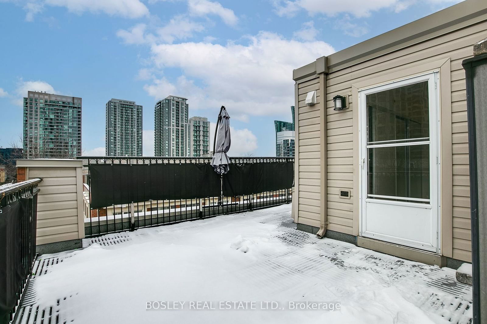 Everson Drive Townhomes, North York, Toronto