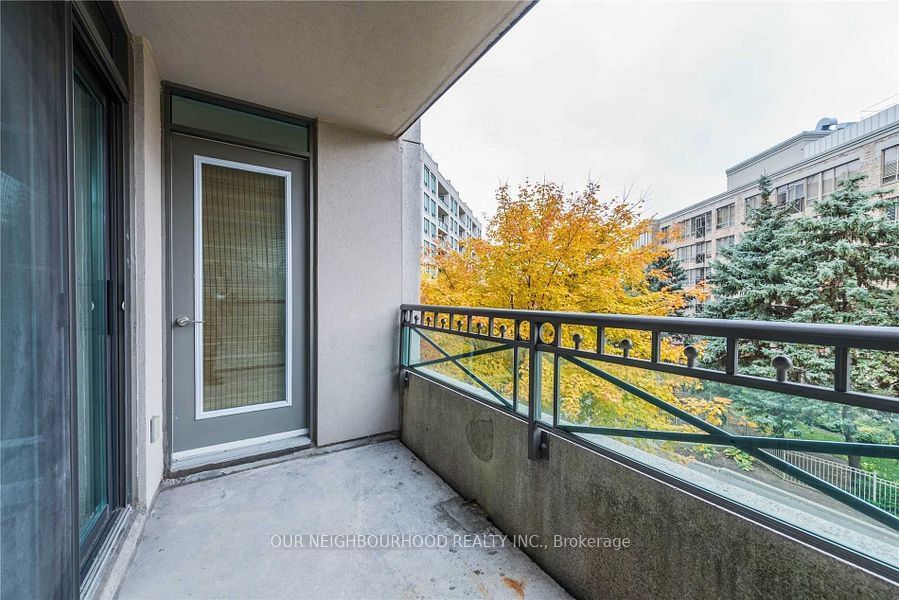 205 The Donway W, unit 320 for sale