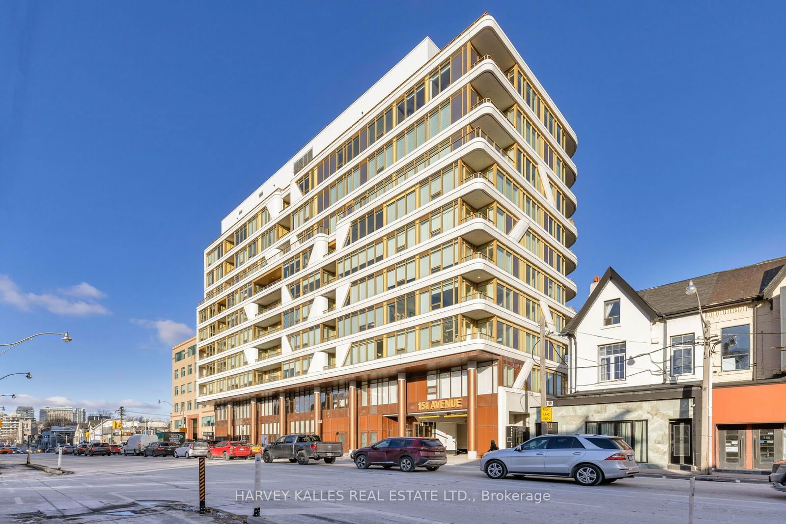 151 Avenue Rd, unit 805 for sale