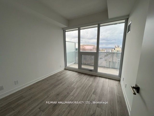 15 Holmes Ave, unit 2705 for rent