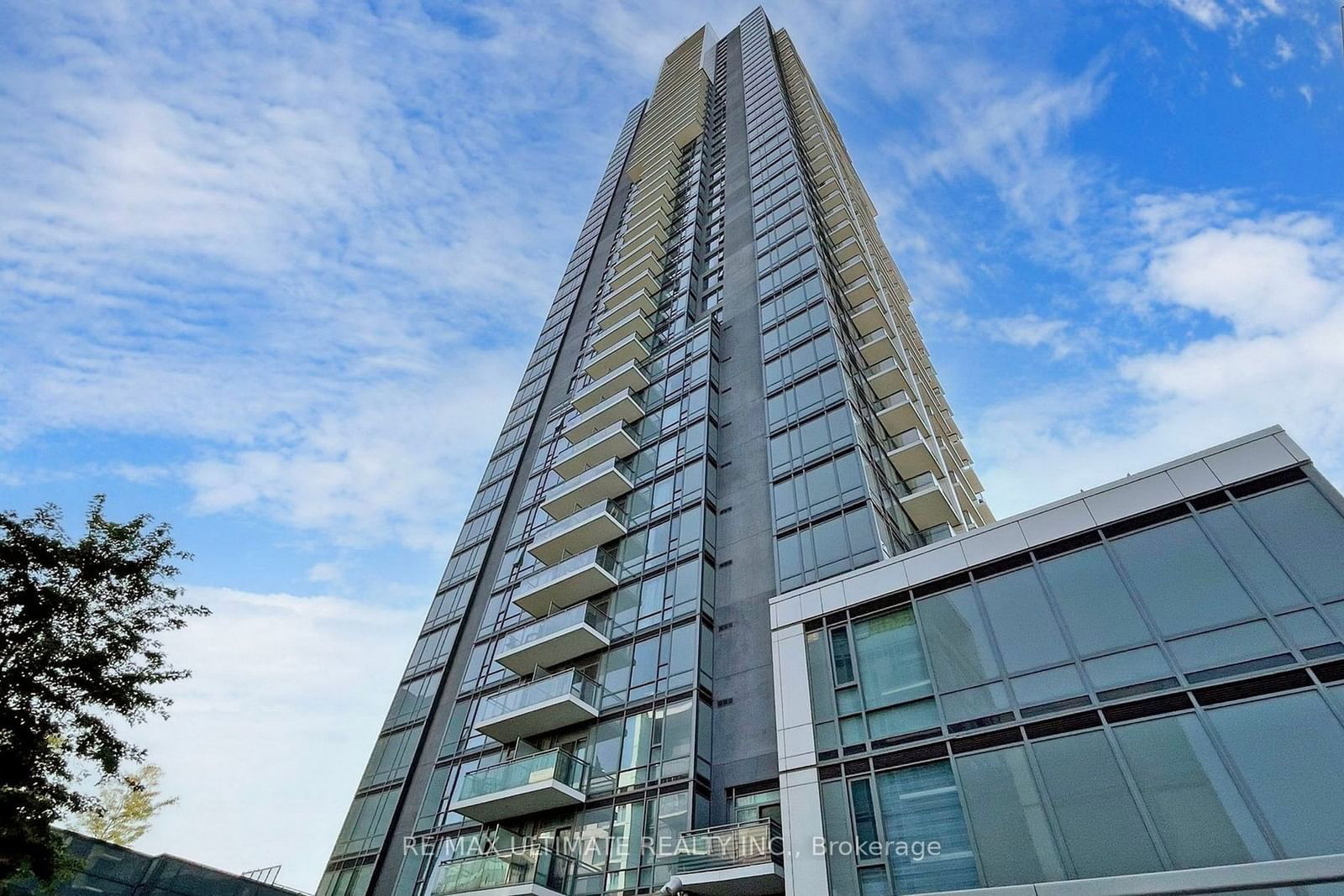 55 Ann O'Reilly Rd, unit 1510 for rent