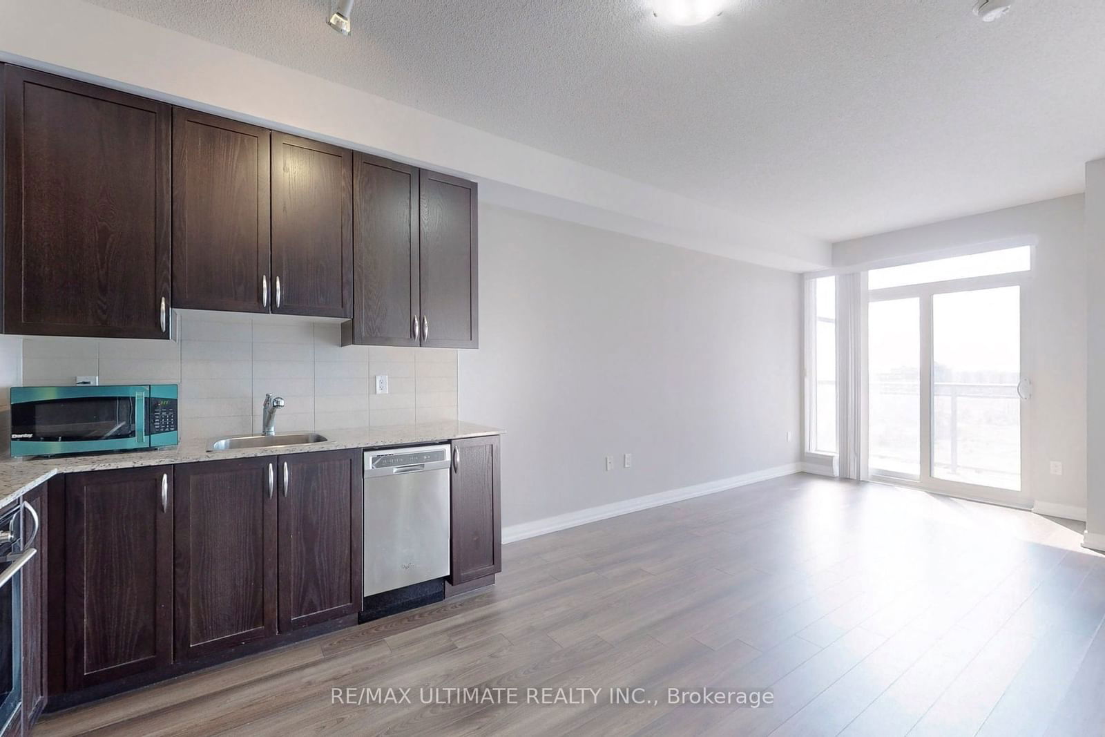 55 Ann O'Reilly Rd, unit 1510 for rent