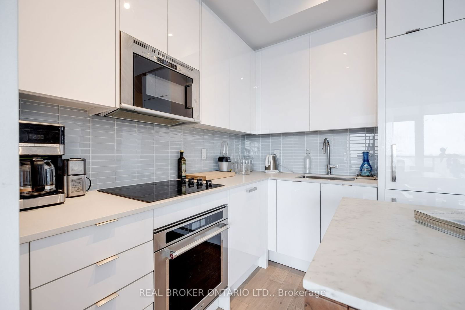 181 Bedford Rd, unit 1810 for sale