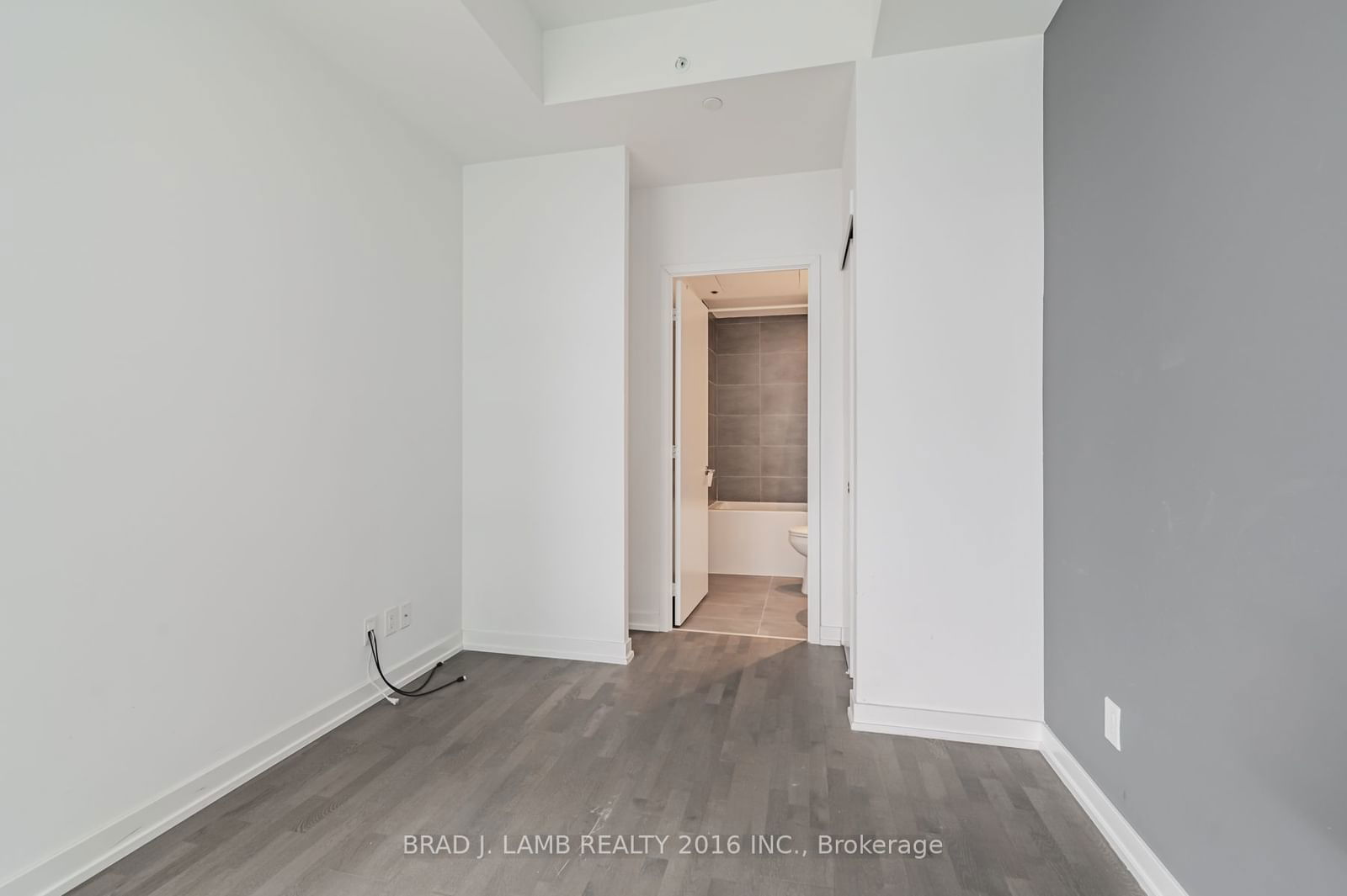 185 Roehampton Ave, unit 3403 for rent