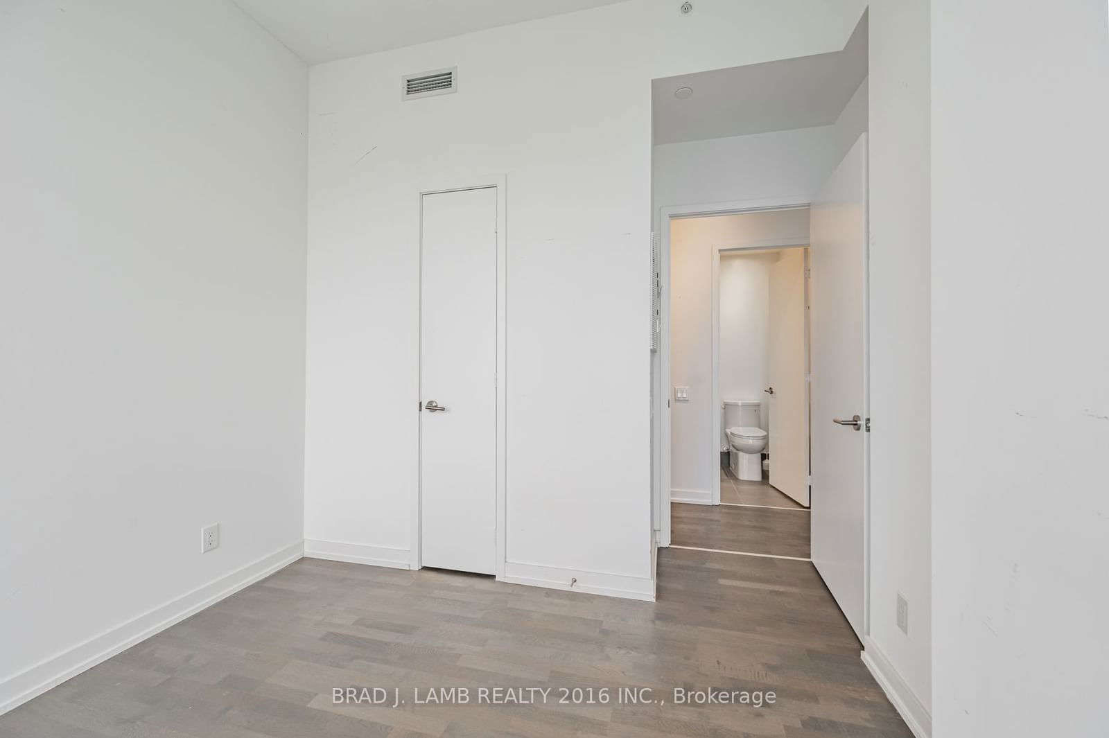 185 Roehampton Ave, unit 3403 for rent