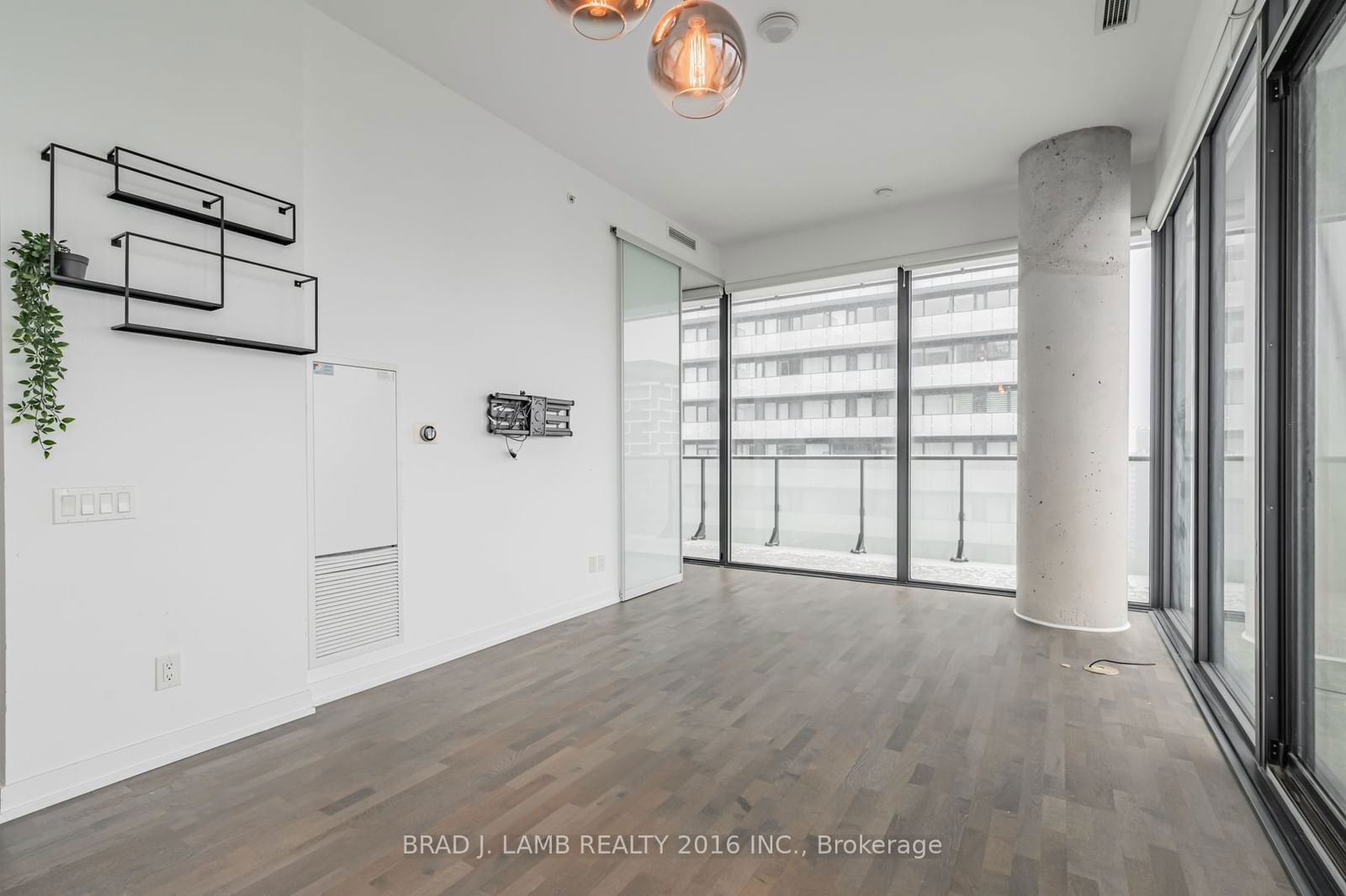 185 Roehampton Ave, unit 3403 for rent