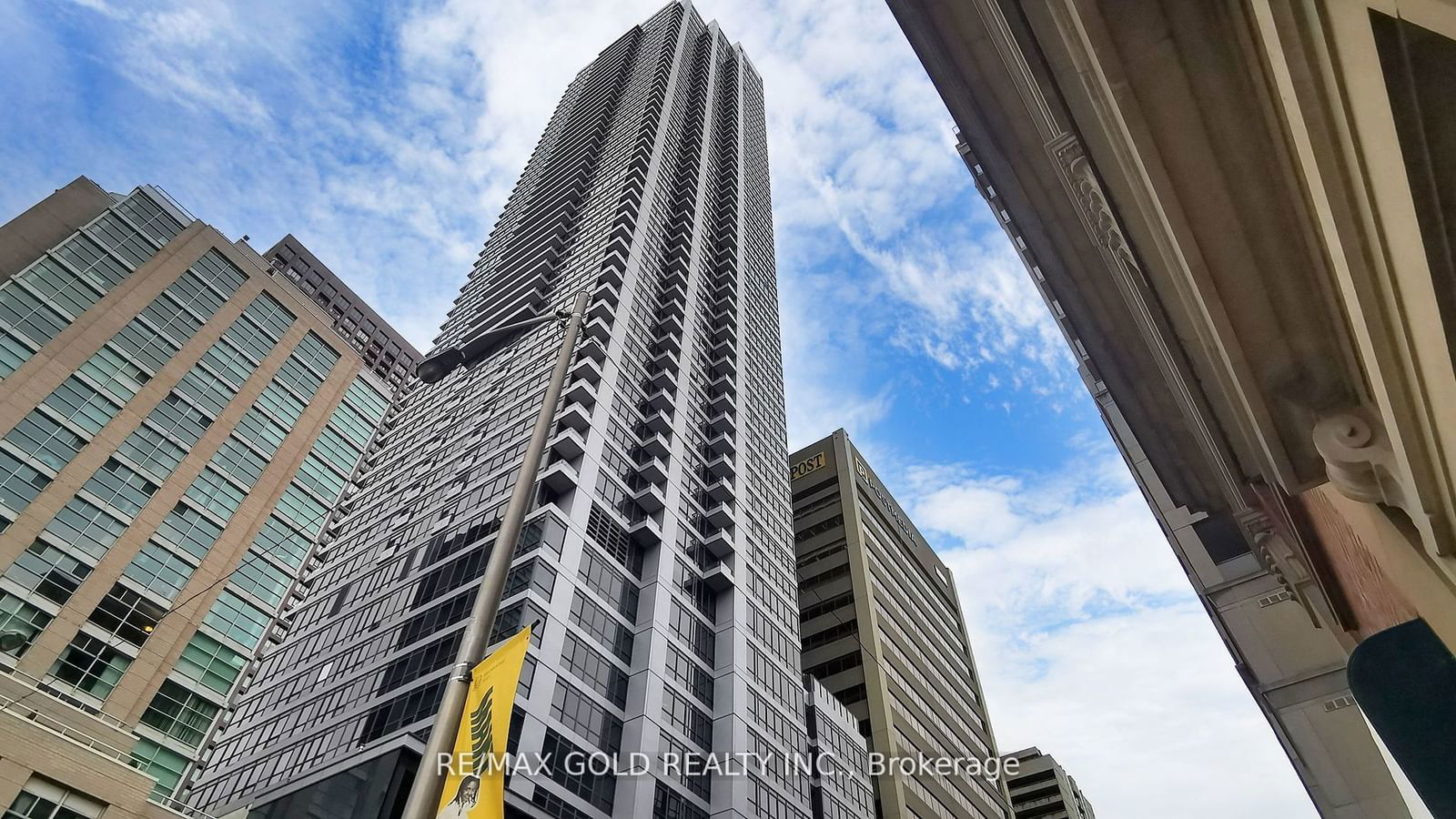 395 Bloor St E, unit 1410 for sale