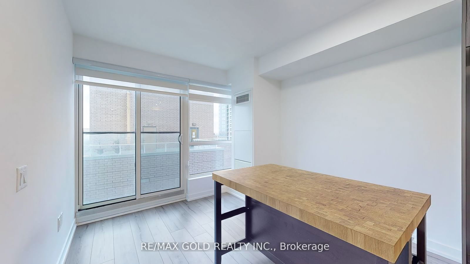 395 Bloor St E, unit 1410 for sale