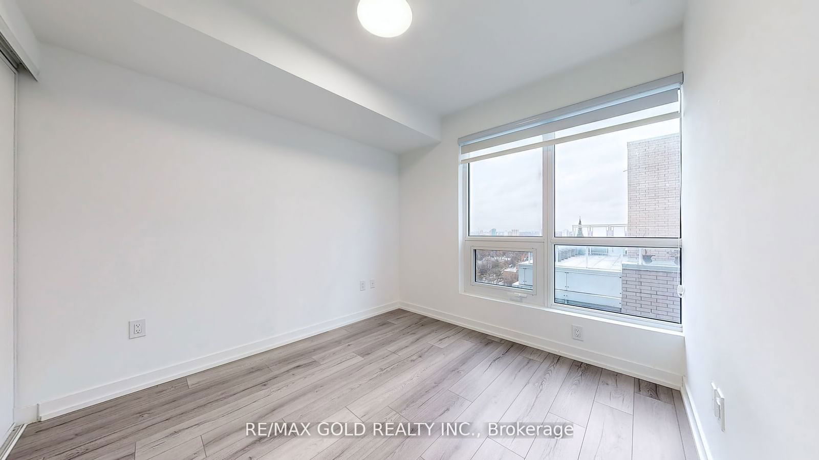 395 Bloor St E, unit 1410 for sale