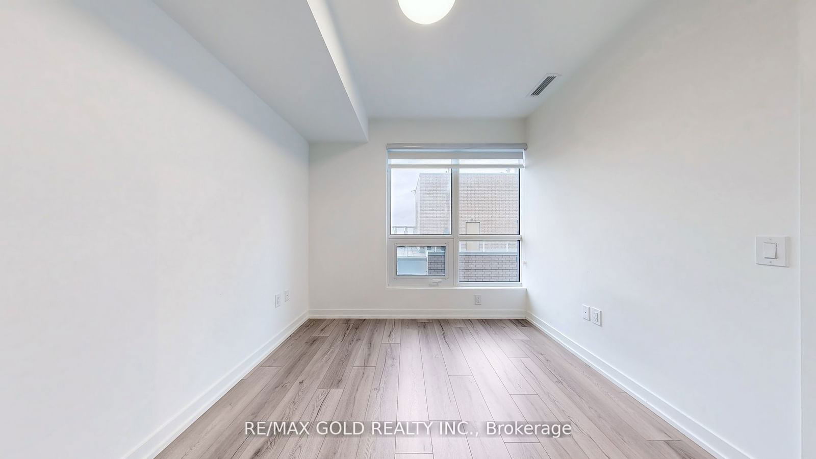 395 Bloor St E, unit 1410 for sale