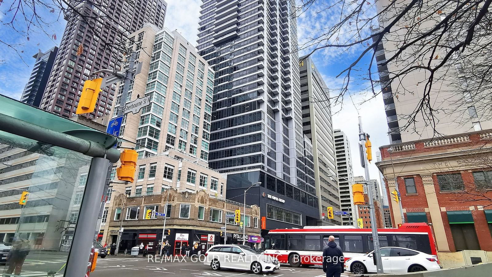 395 Bloor St E, unit 1410 for sale