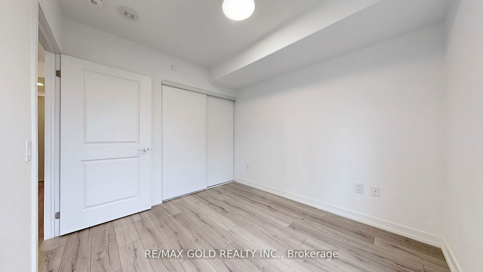 395 Bloor St E, unit 1410 for sale