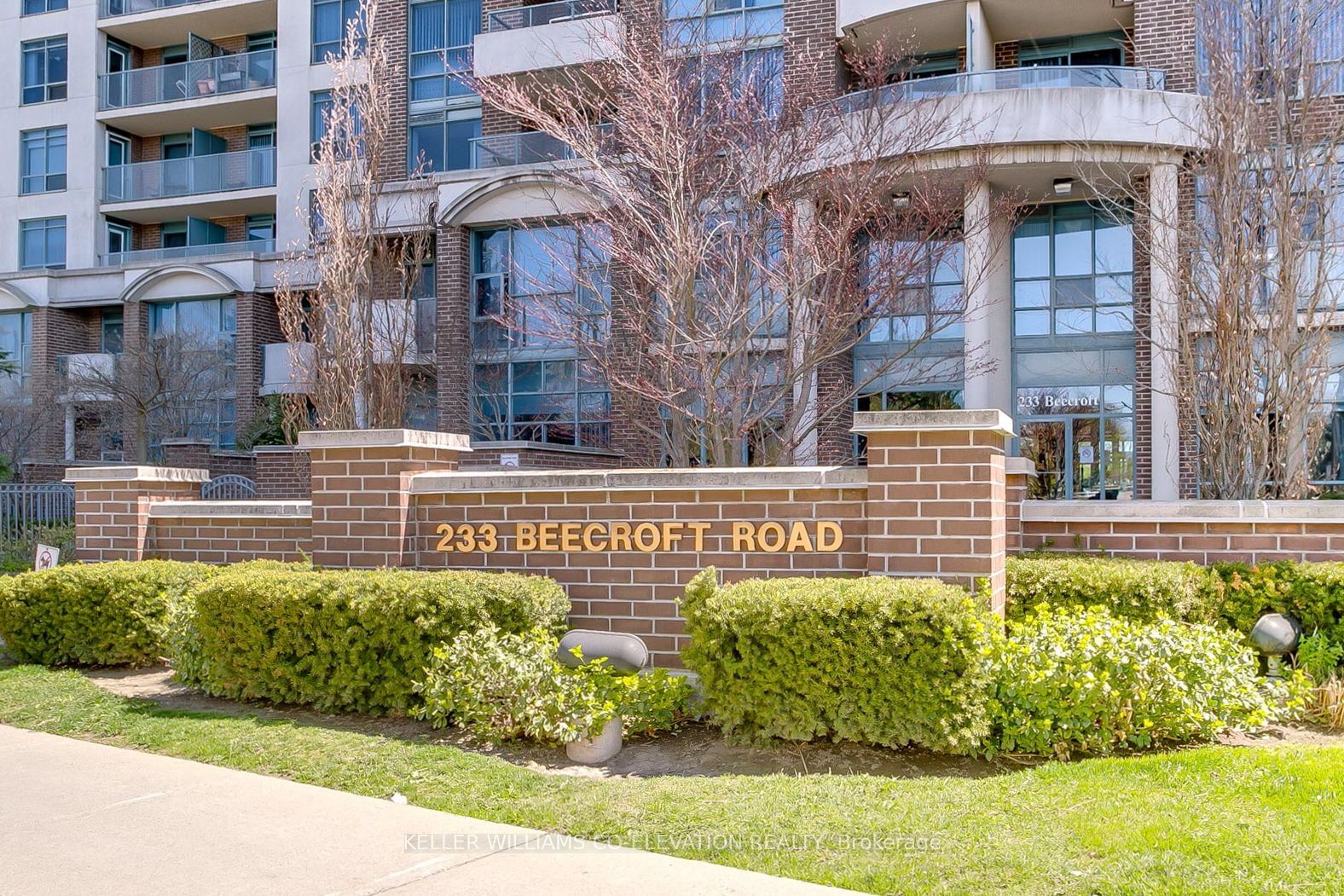 233 Beecroft Rd, unit 322 for sale