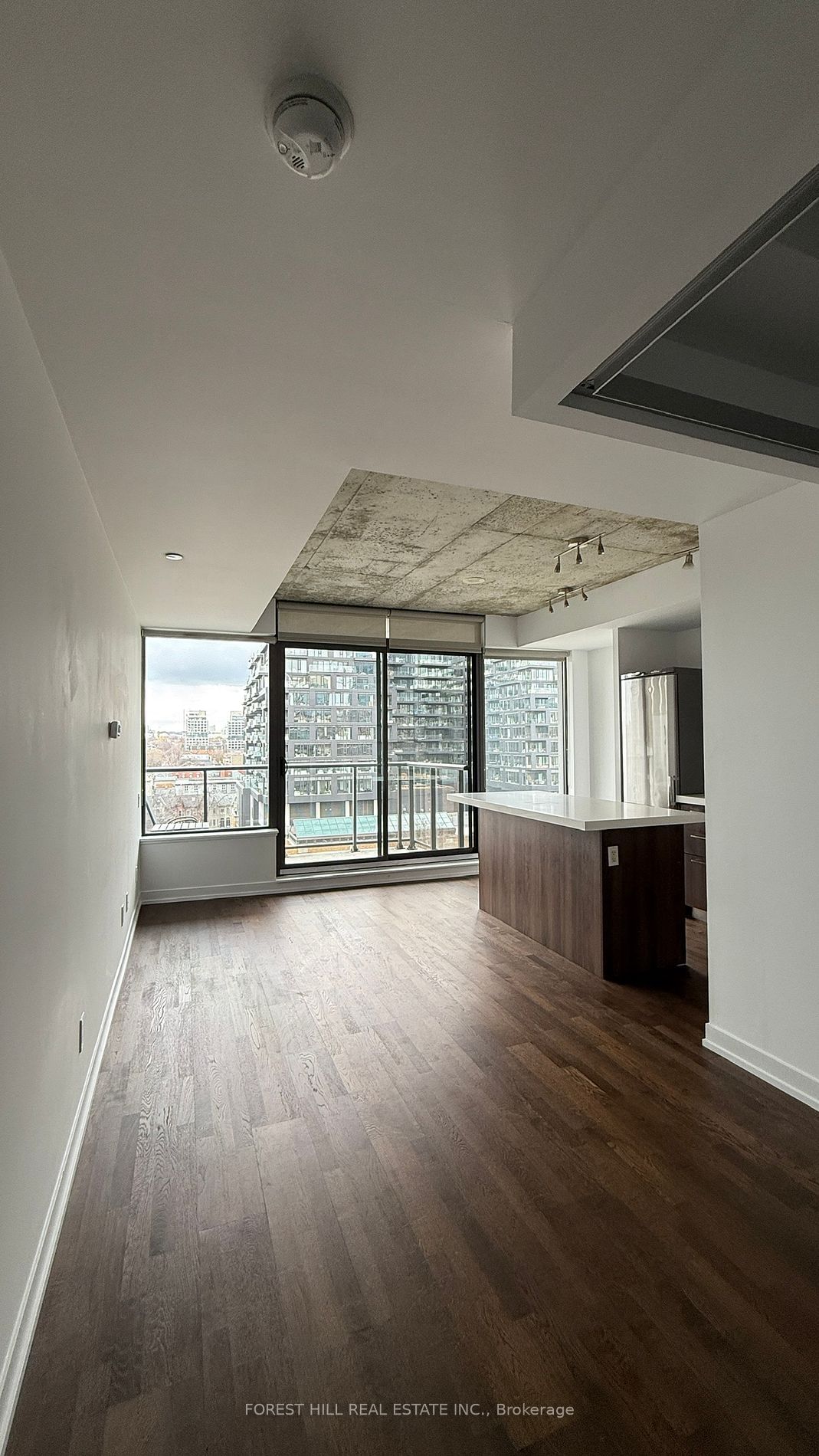 461 Adelaide St W, unit 1020 for rent