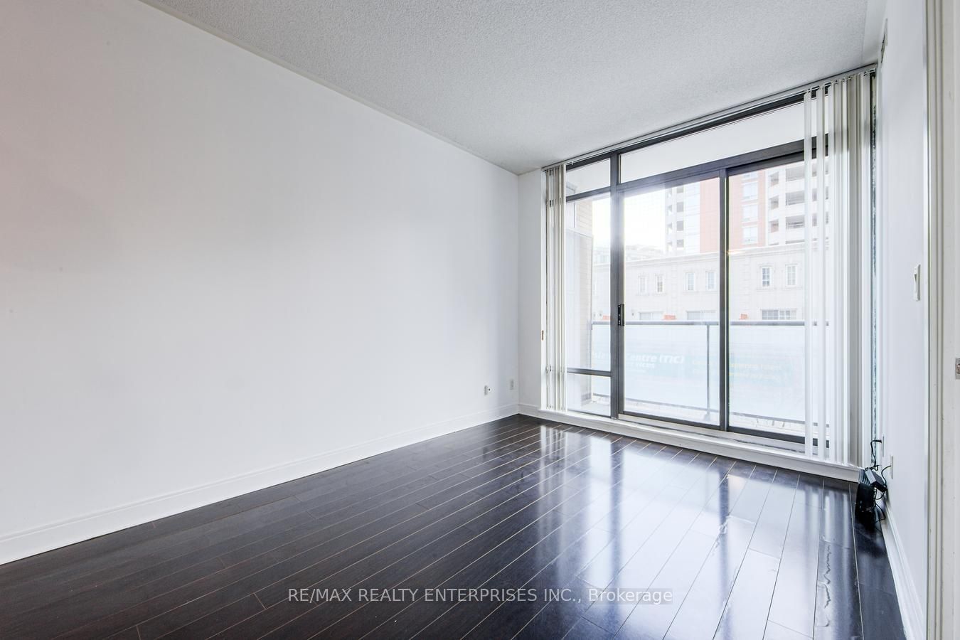 18 Yorkville Ave, unit 315 for sale