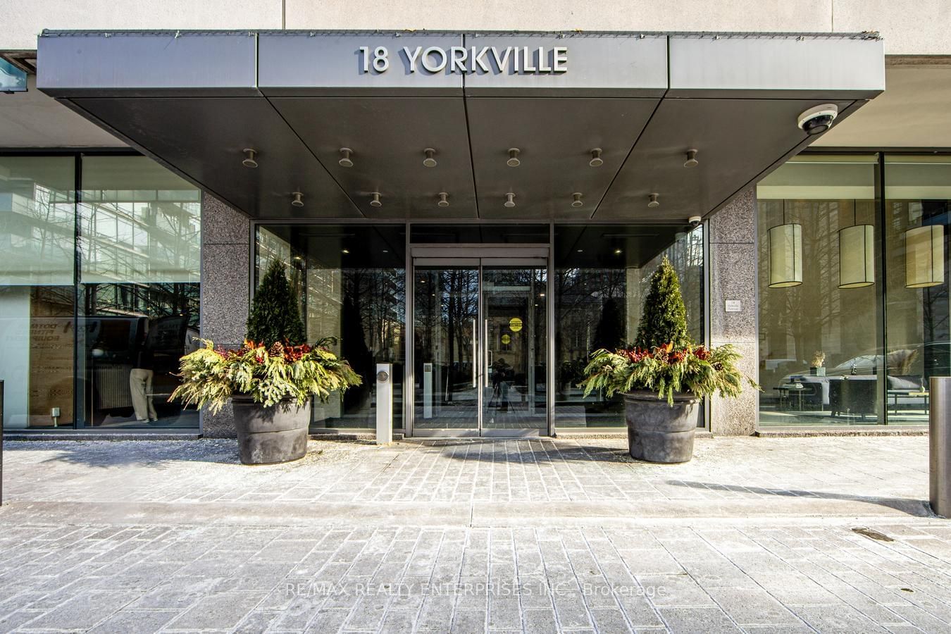 18 Yorkville Ave, unit 315 for sale