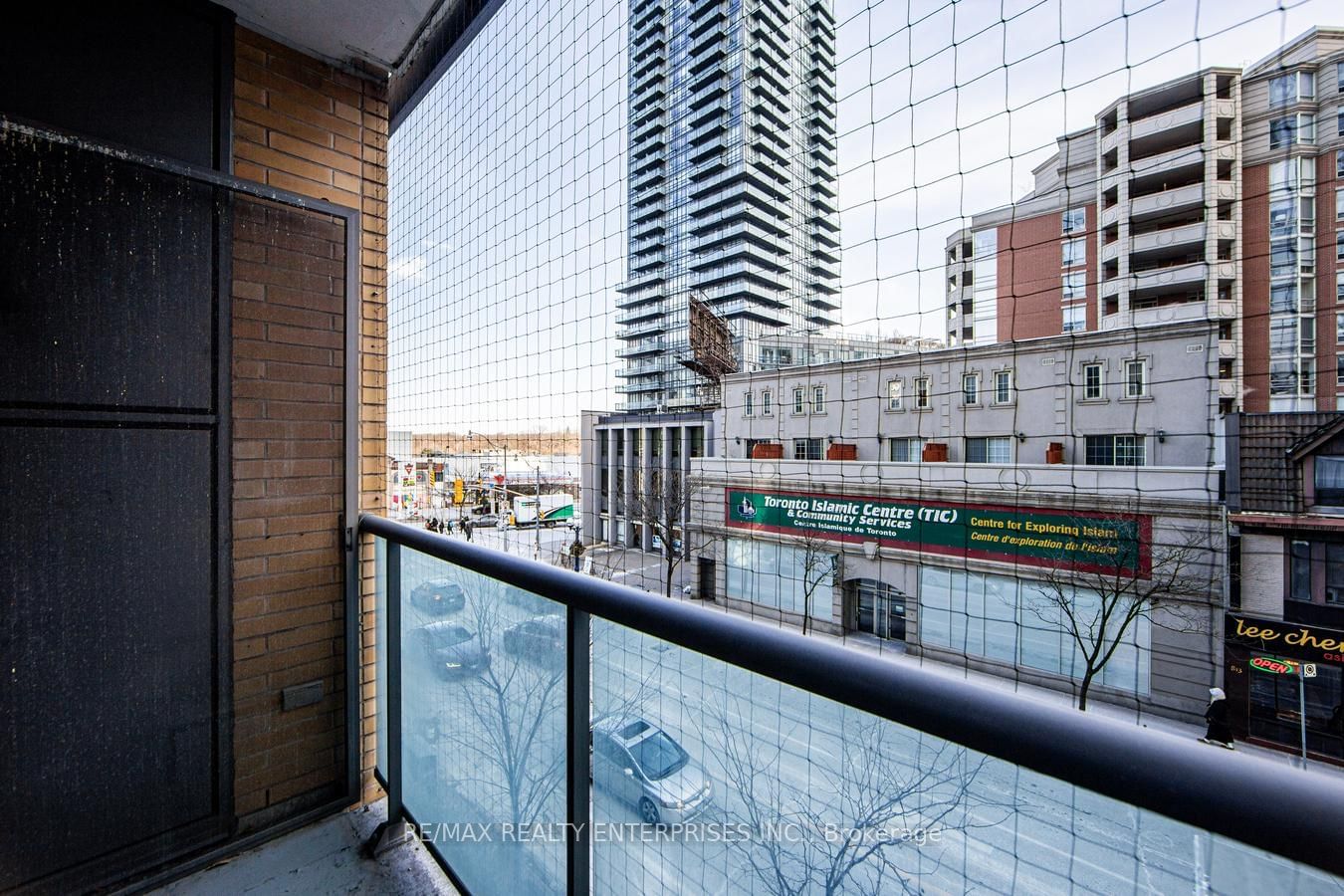 18 Yorkville Ave, unit 315 for sale