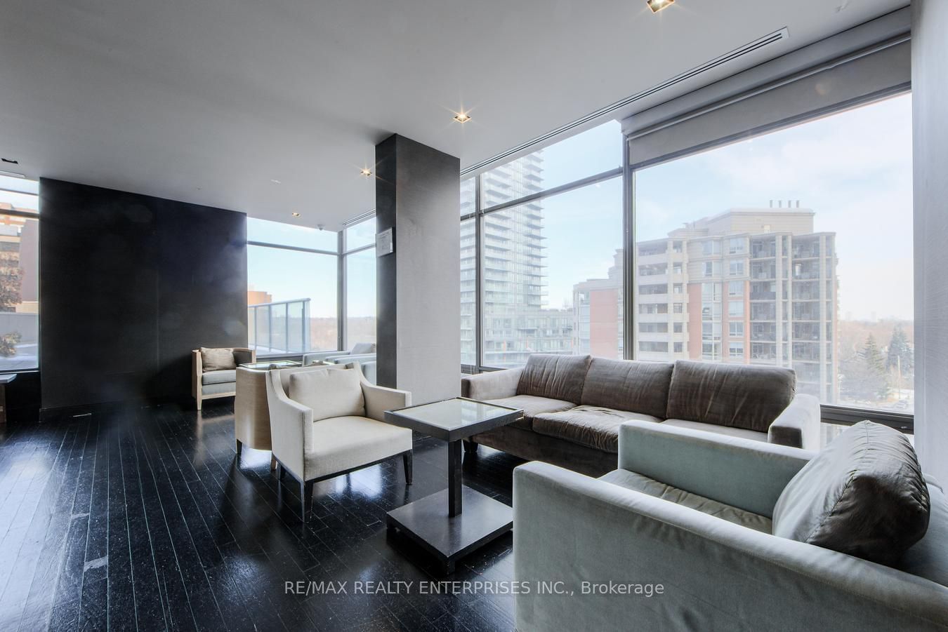 18 Yorkville Ave, unit 315 for sale