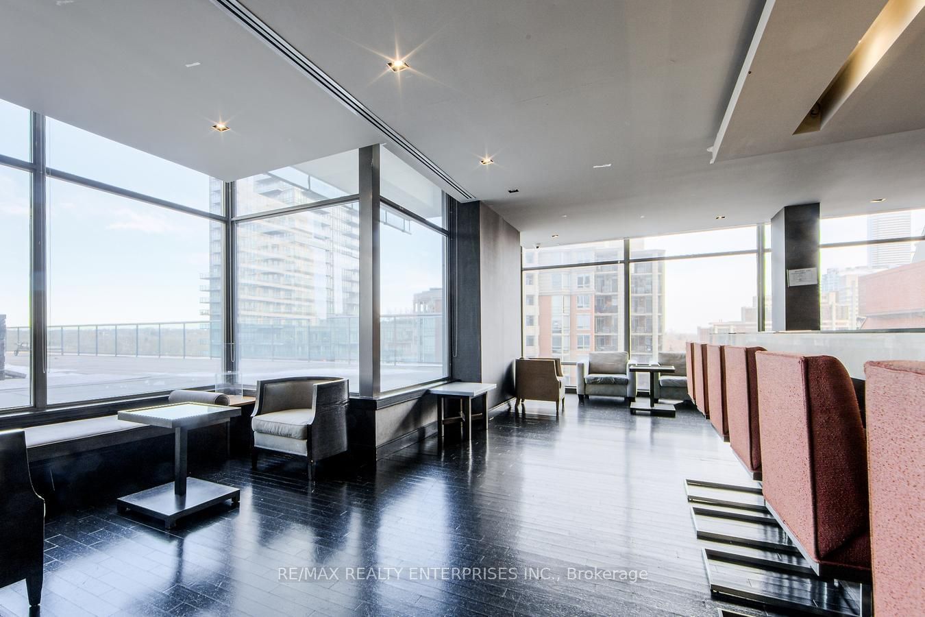 18 Yorkville Ave, unit 315 for sale