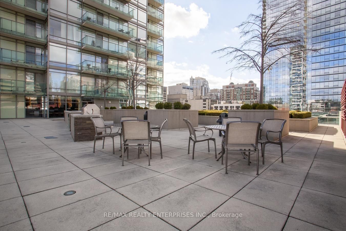 18 Yorkville Ave, unit 315 for sale